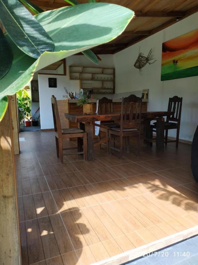 Harris Surf Villa Палакан Екстер'єр фото